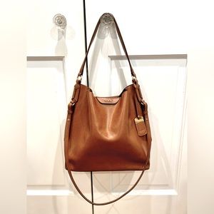 Lauren Ralph Lauren Leather Medium Bucket Bag